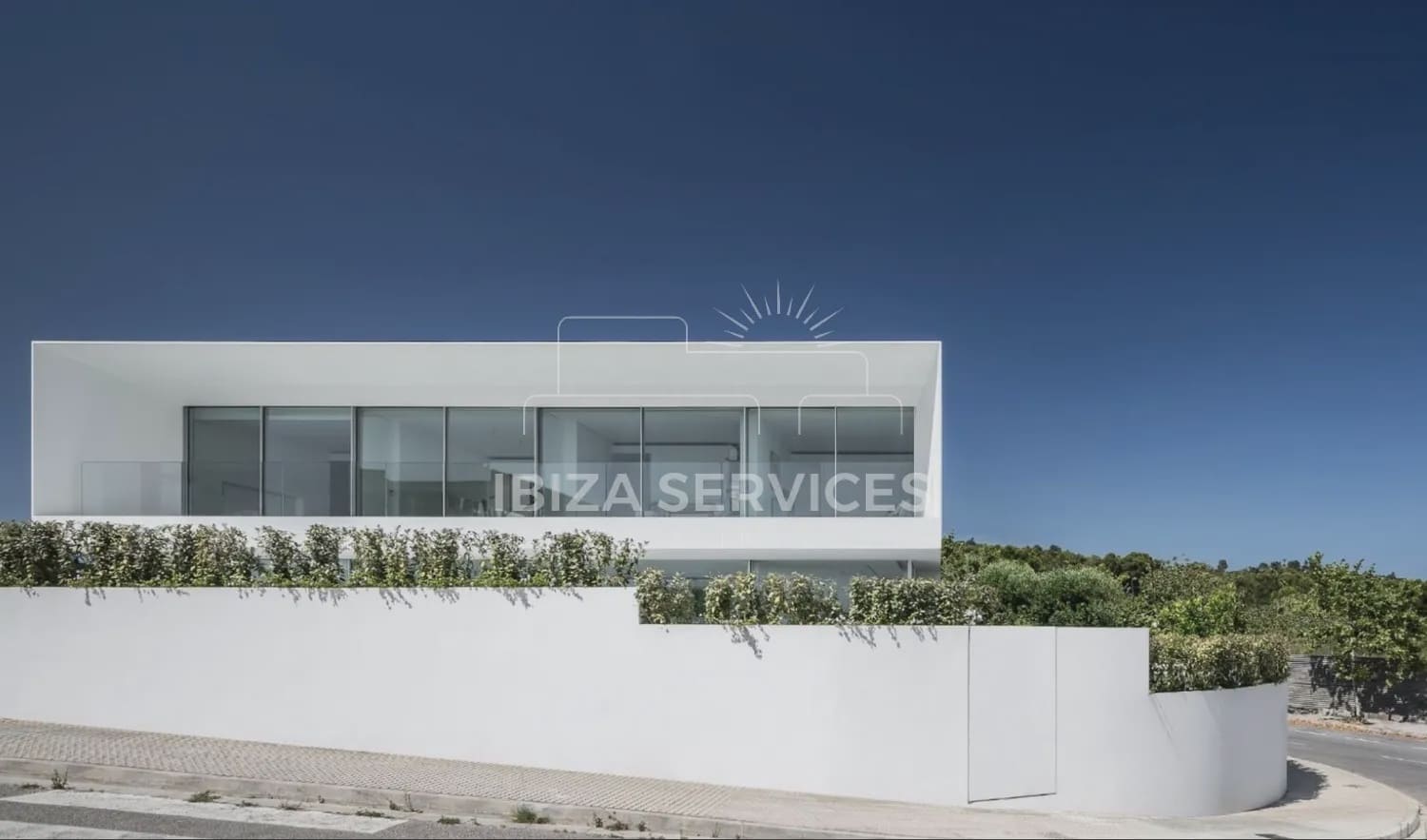 4 soveværelse Villa til leje i Talamanca med swimmingpool garage - € 35.000 (Ref: 9814082)