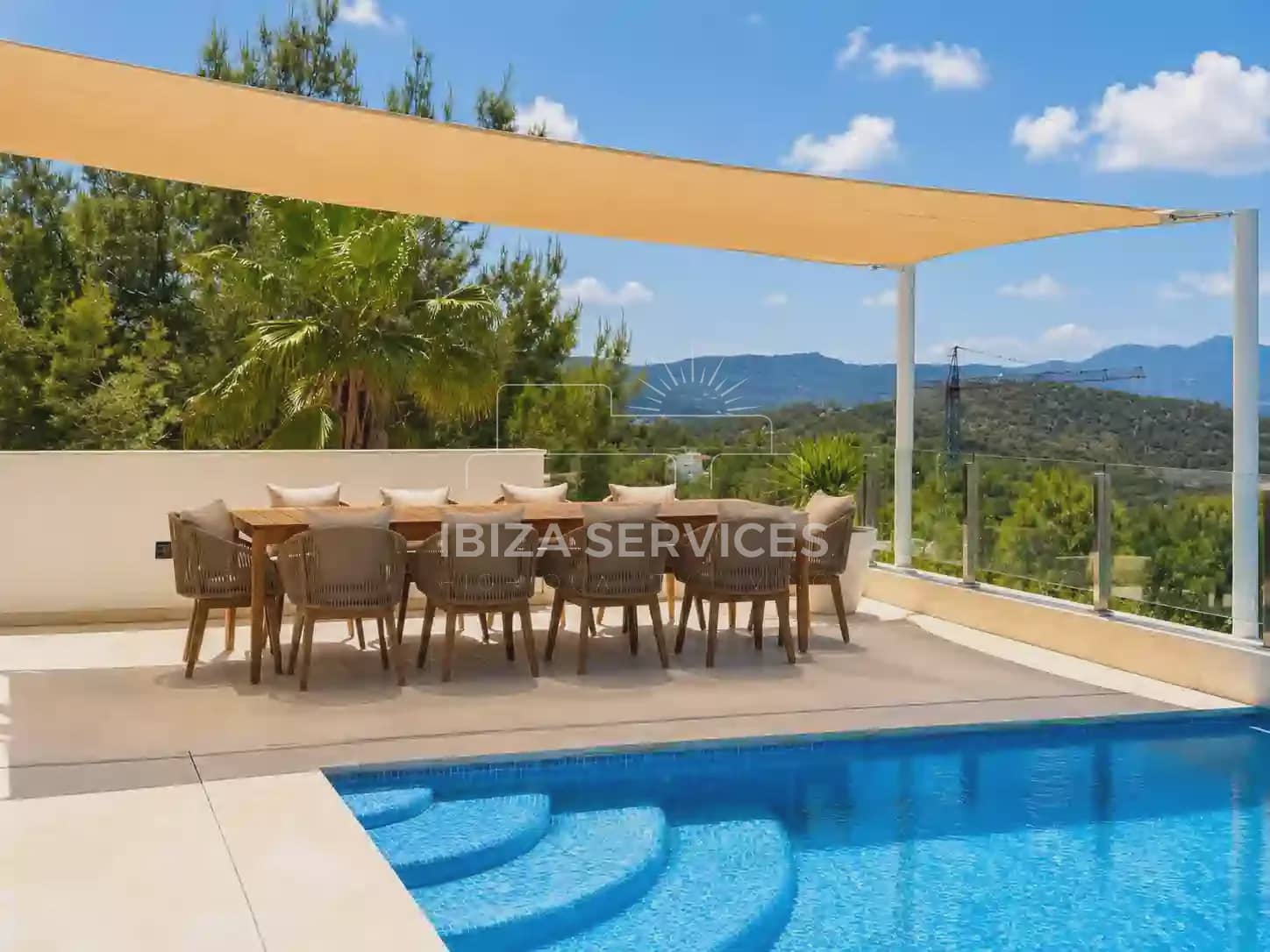 5 bedroom Villa for rent in Cala Salada with pool garage - € 14,000 (Ref: 9834808)