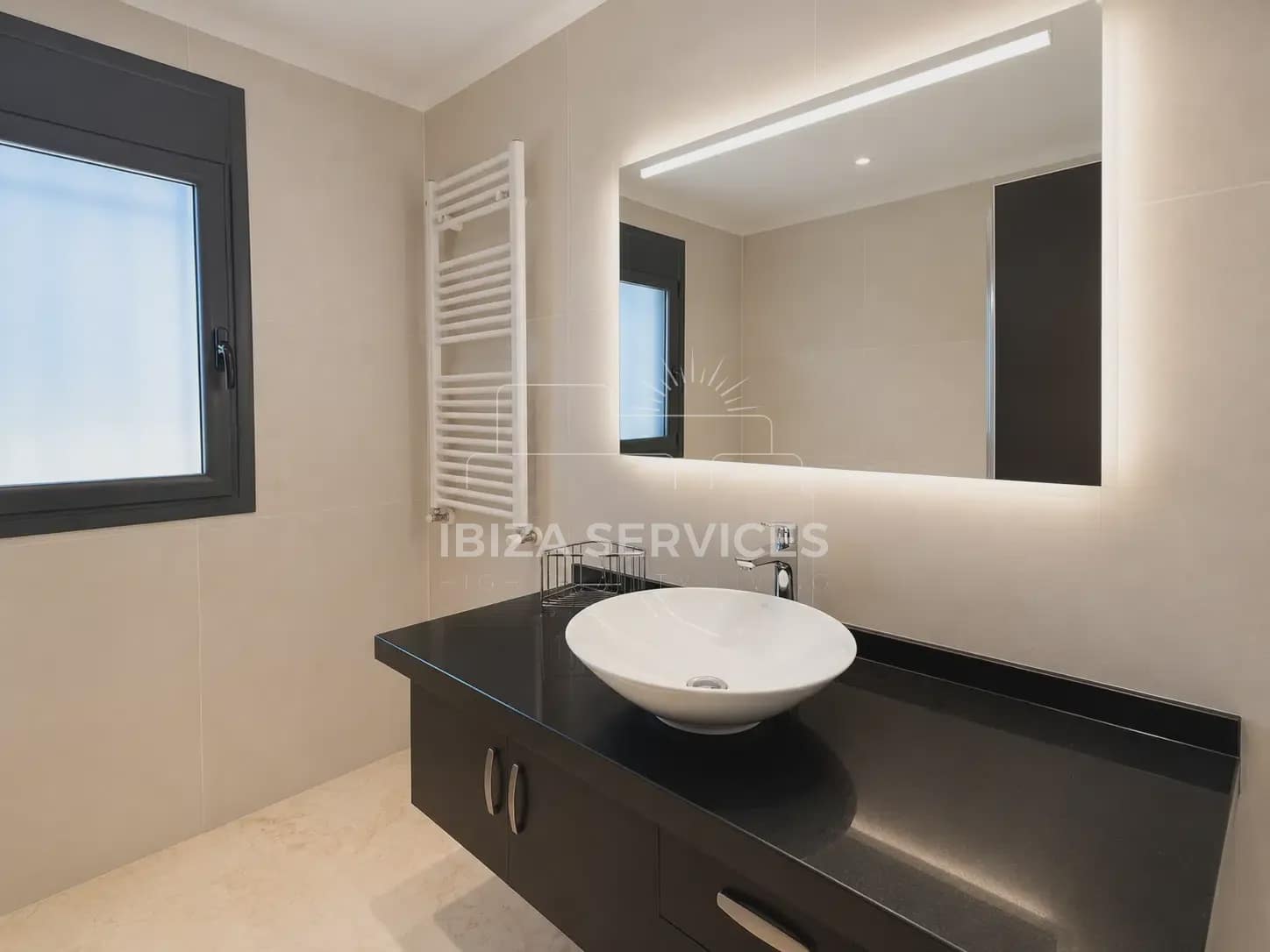 5 bedroom Villa for rent in Cala Salada with pool garage - € 14,000 (Ref: 9834808)