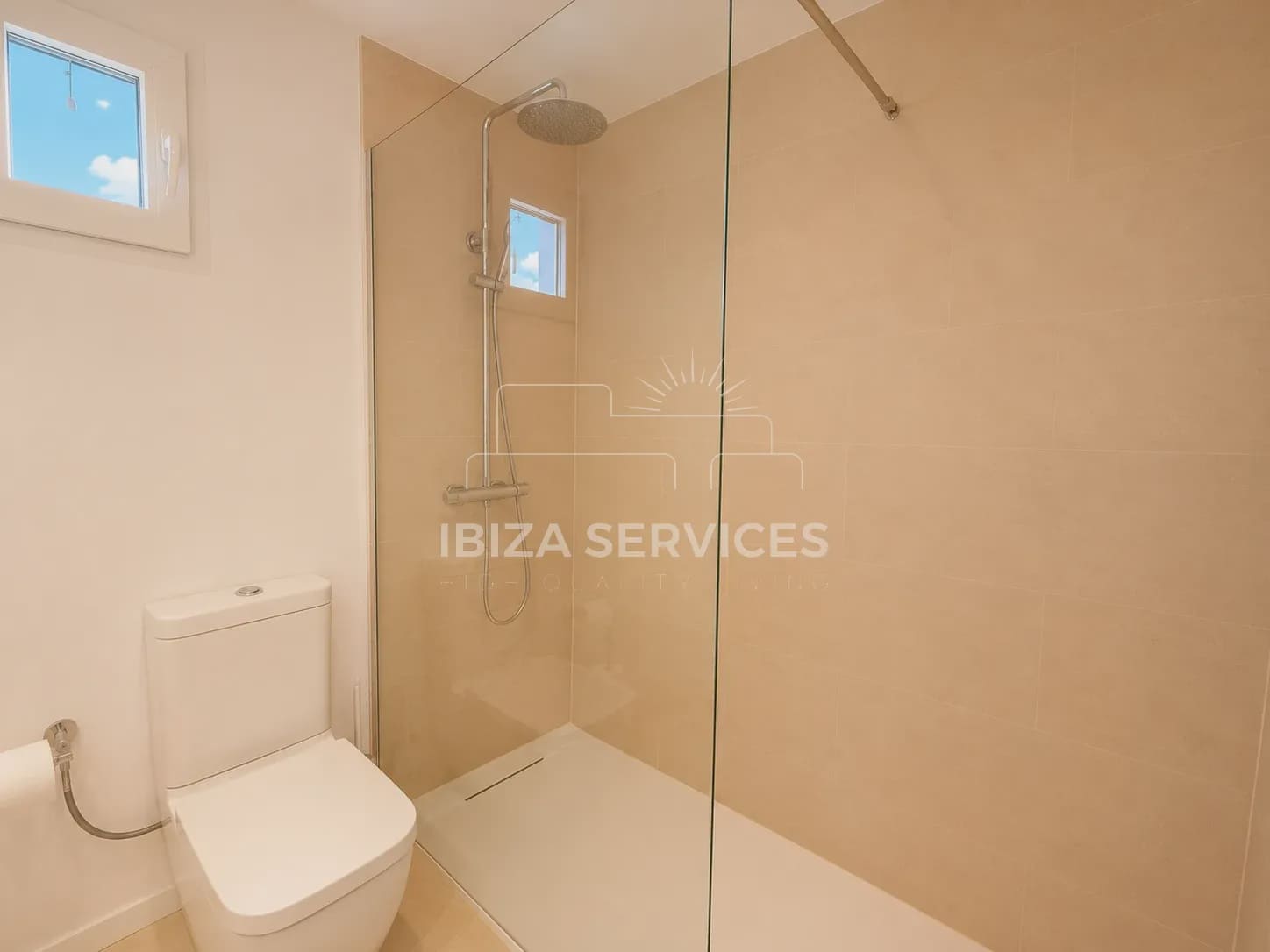 3 soveværelse Villa til leje i Talamanca med swimmingpool garage - € 12.000 (Ref: 9844215)