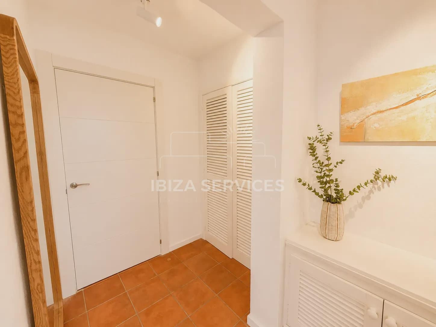 3 soveværelse Villa til leje i Talamanca med swimmingpool garage - € 12.000 (Ref: 9844215)