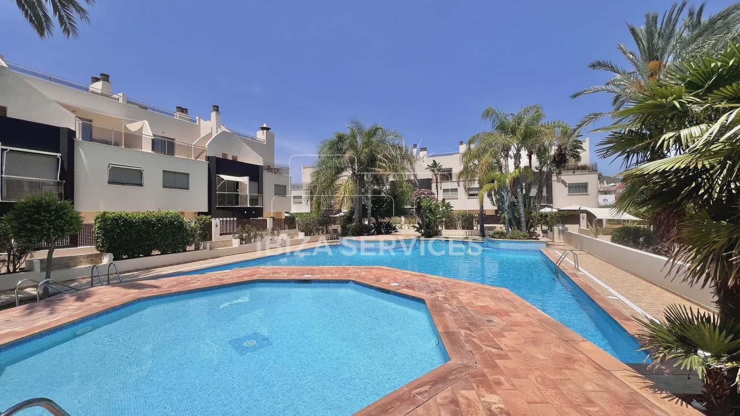 3 soverom Leilighet til salgs i Santa Eulalia / Santa Eularia med svømmebasseng garasje - € 849 000 (Ref: 9875507)