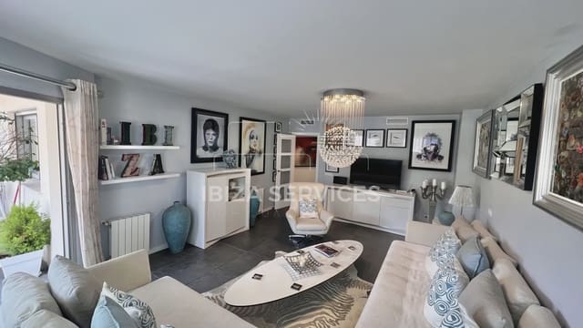 3 soverom Leilighet til salgs i Santa Eulalia / Santa Eularia med svømmebasseng garasje - € 849 000 (Ref: 9875507)