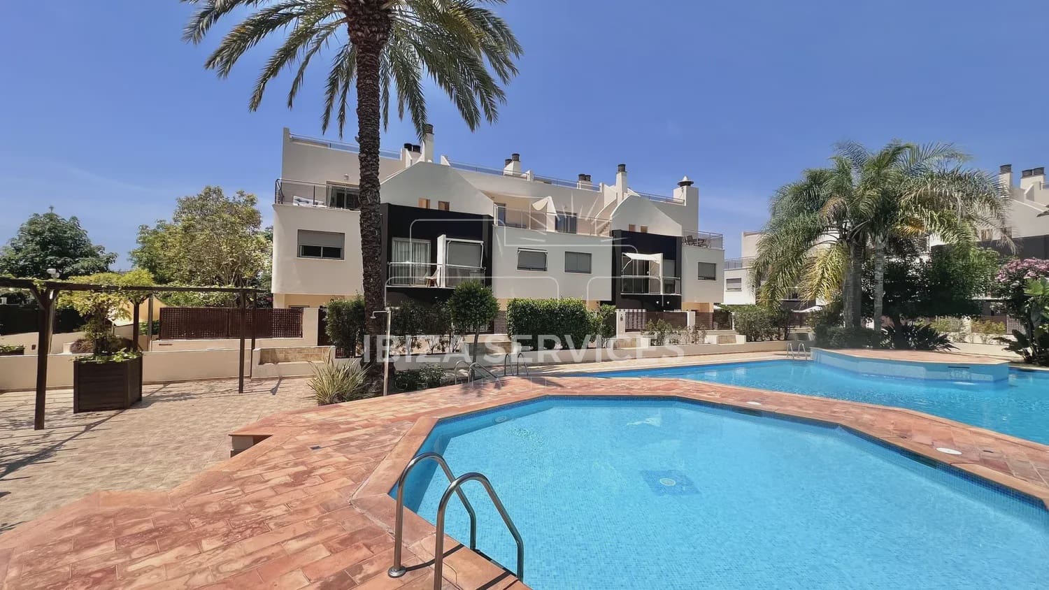 3 soverom Leilighet til salgs i Santa Eulalia / Santa Eularia med svømmebasseng garasje - € 849 000 (Ref: 9875507)