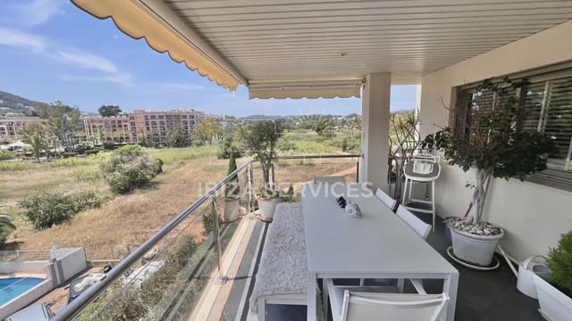 3 soverom Leilighet til salgs i Santa Eulalia / Santa Eularia med svømmebasseng garasje - € 849 000 (Ref: 9875507)
