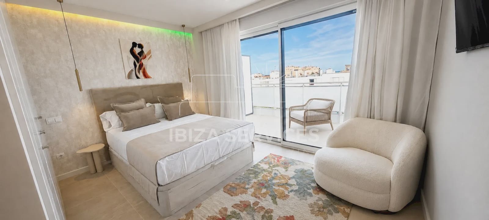 3 bedroom Apartment for rent in Playa d'en Bossa with pool garage - € 3,750 (Ref: 9964521)