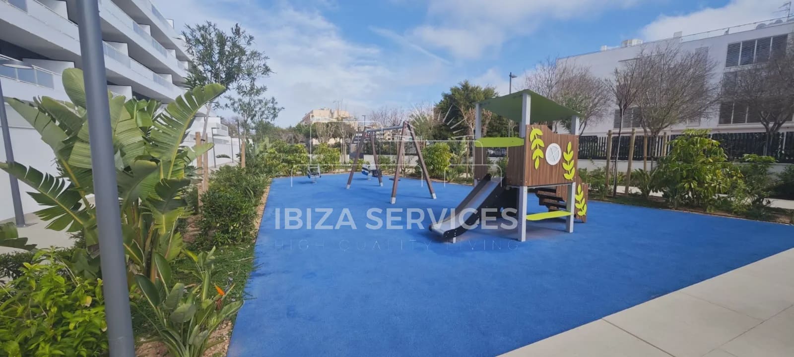 3 bedroom Apartment for rent in Playa d'en Bossa with pool garage - € 3,750 (Ref: 9964521)