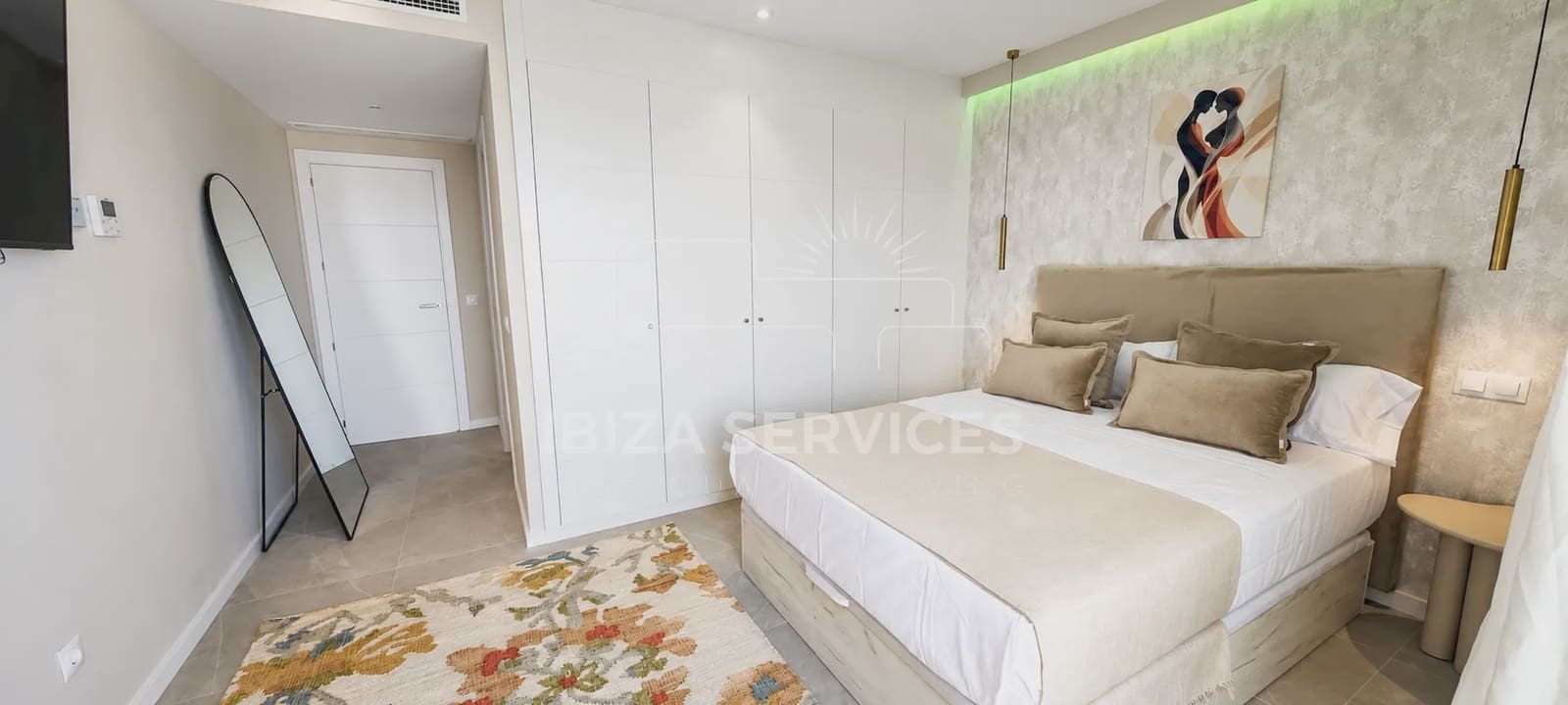 3 bedroom Apartment for rent in Playa d'en Bossa with pool garage - € 3,750 (Ref: 9964521)