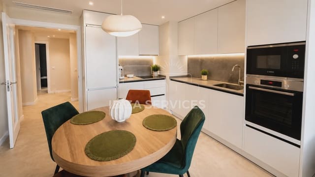 3 sypialnia Apartament do wynajęcia w Playa d'en Bossa, San Jose / Sant Josep de Sa Talaia z basenem garażem - 3 750 € (Ref: 9964521)