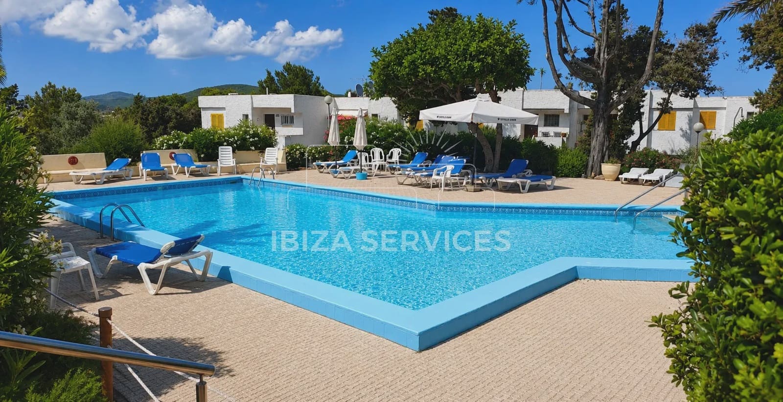 1 bedroom Apartment for sale in La Siesta with pool - € 320,000 (Ref: 9974301)
