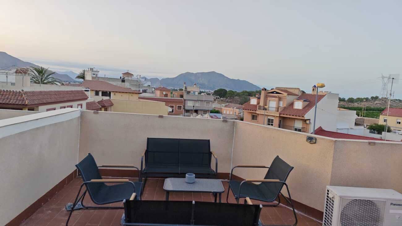 2 sovrum Lägenhet till salu i Orihuela med pool - 111 000 € (Ref: 10004997)