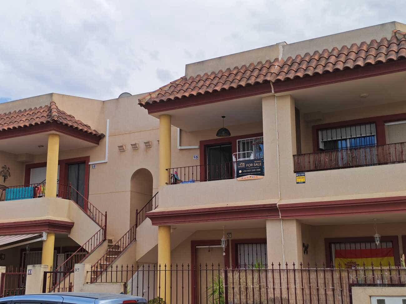 2 sovrum Lägenhet till salu i Orihuela med pool - 111 000 € (Ref: 10004997)