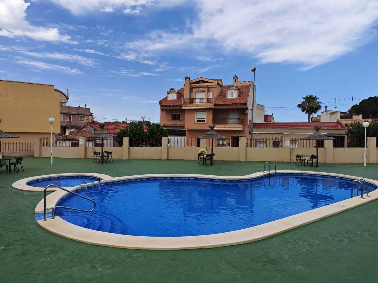 2 sovrum Lägenhet till salu i Orihuela med pool - 111 000 € (Ref: 10004997)