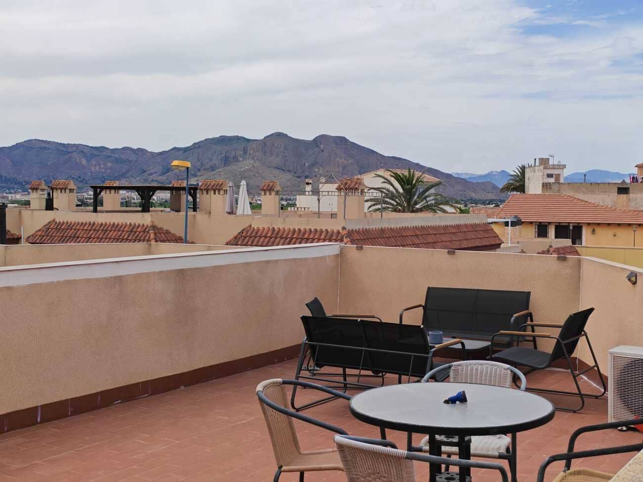 2 sovrum Lägenhet till salu i Orihuela med pool - 111 000 € (Ref: 10004997)