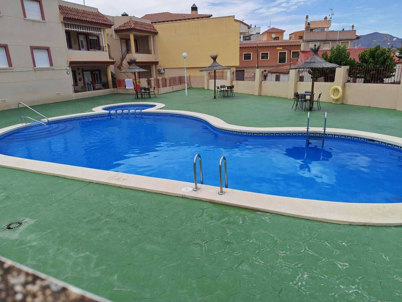 2 sovrum Lägenhet till salu i Orihuela med pool - 111 000 € (Ref: 10004997)