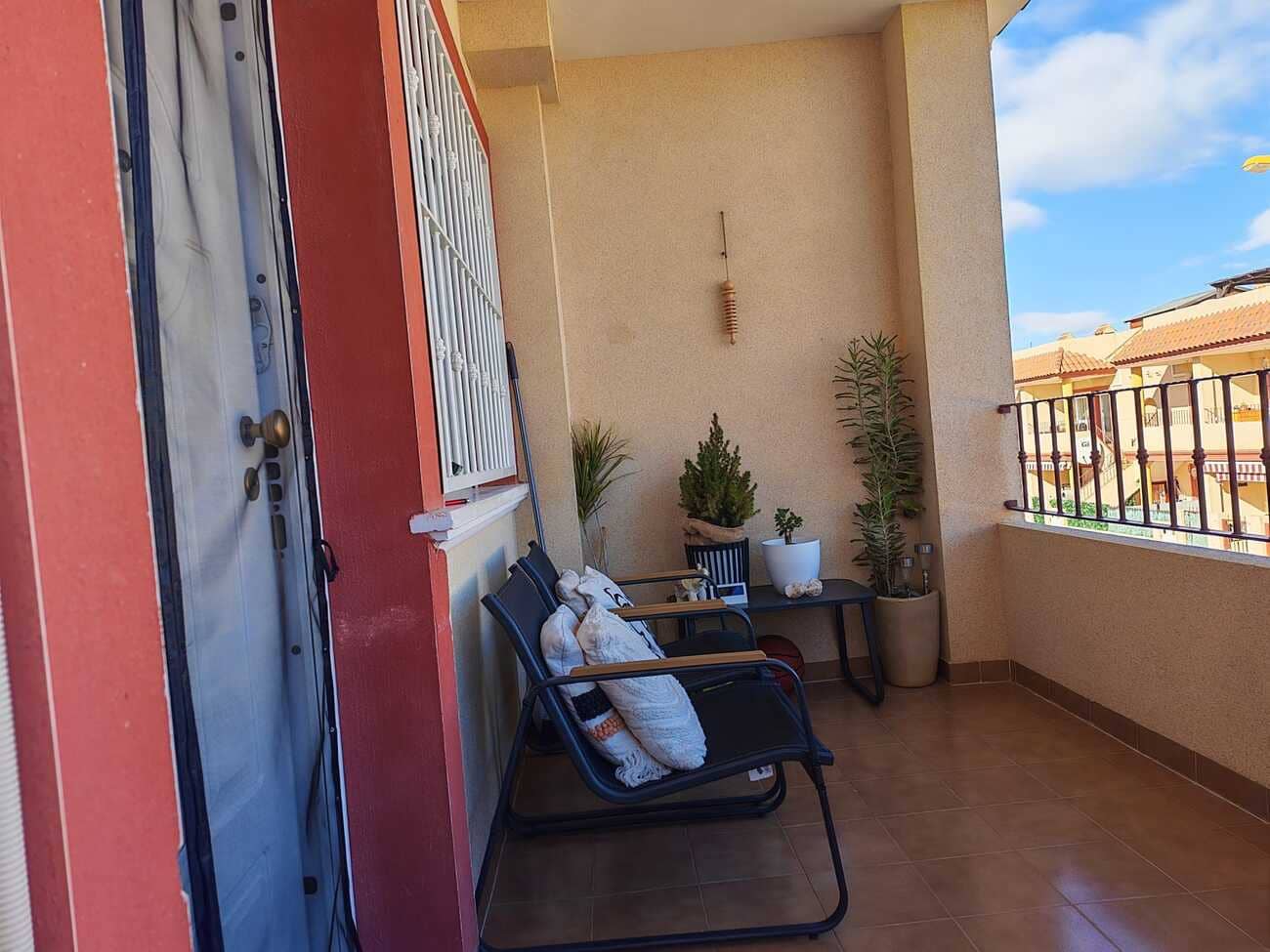 2 sovrum Lägenhet till salu i Orihuela med pool - 111 000 € (Ref: 10004997)