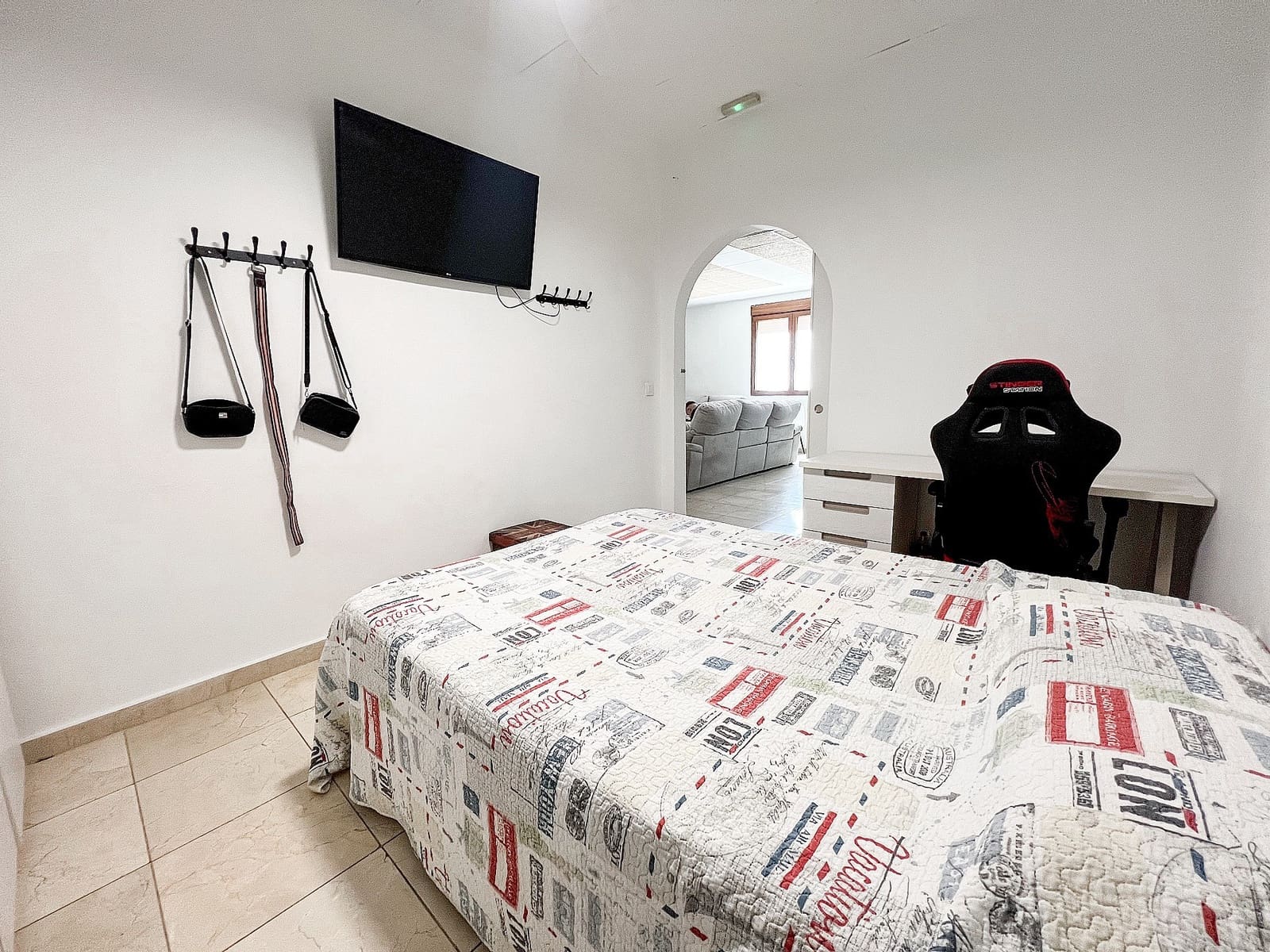 Casa de 3 habitaciones en Pinoso en venta con garaje - 235.000 € (Ref: 10005000)