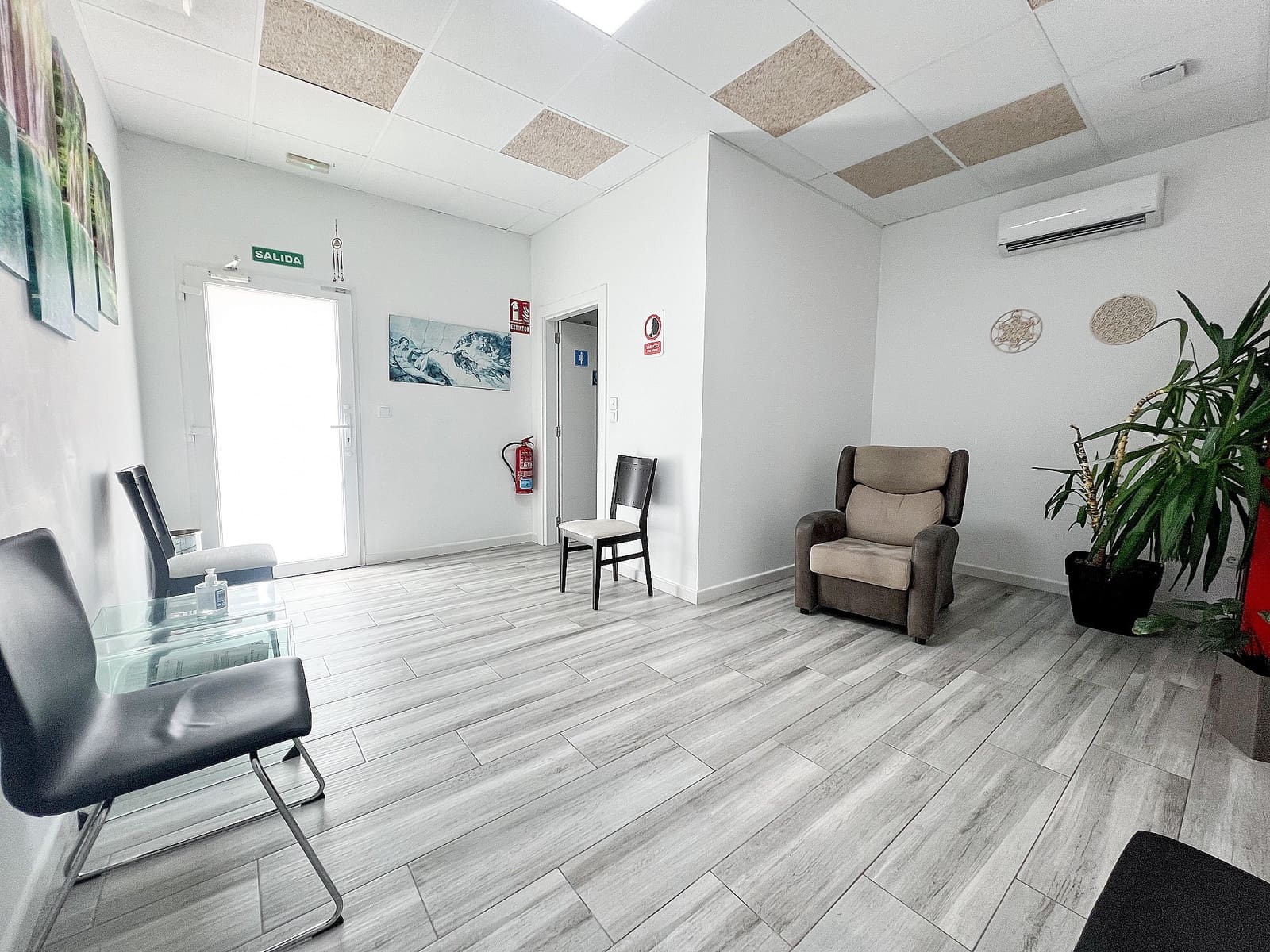Casa de 3 habitaciones en Pinoso en venta con garaje - 235.000 € (Ref: 10005000)