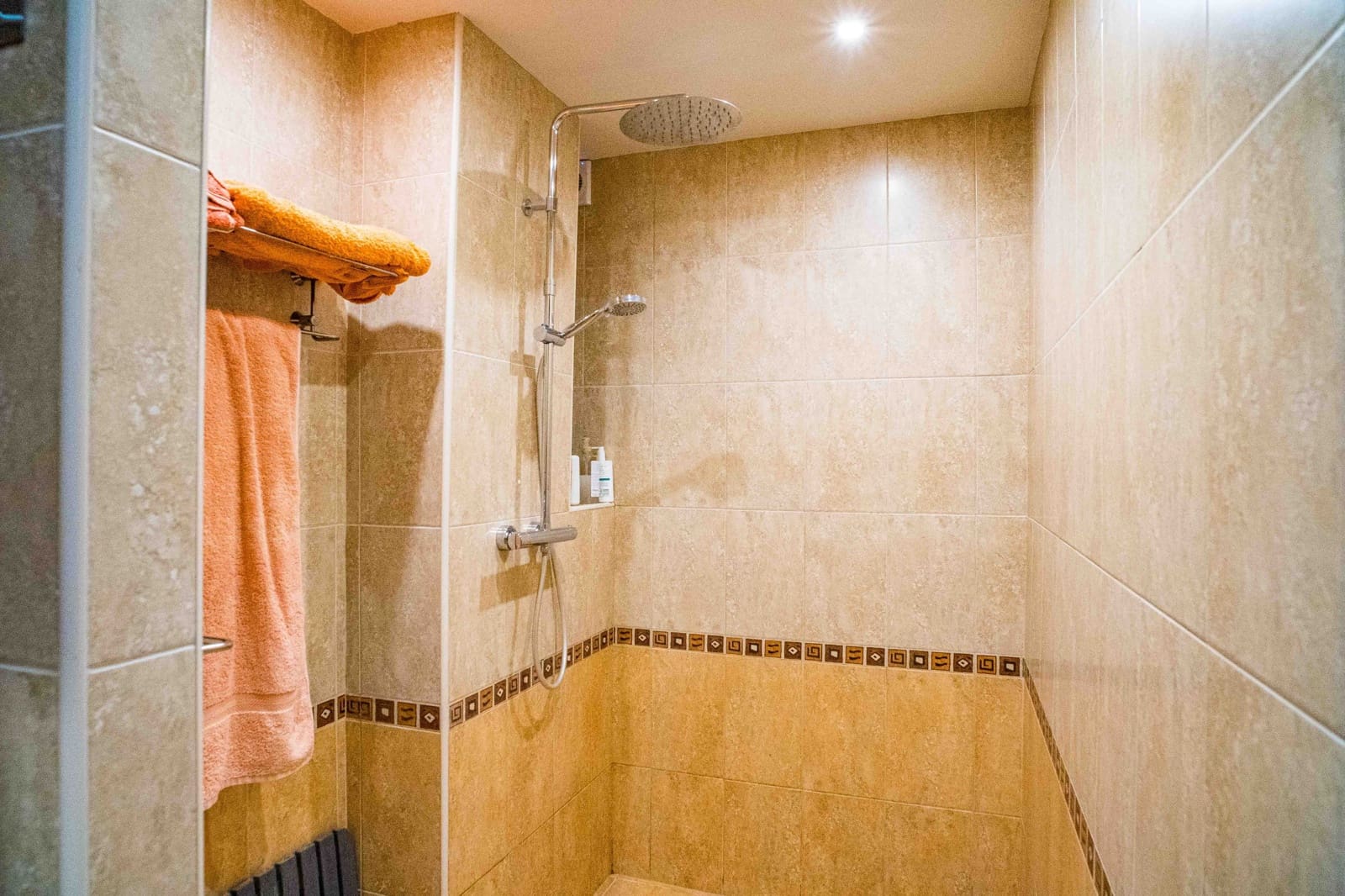 6 sypialnia Willa na sprzedaż w Pinoso z basenem garażem - 578 000 € (Ref: 10008310)