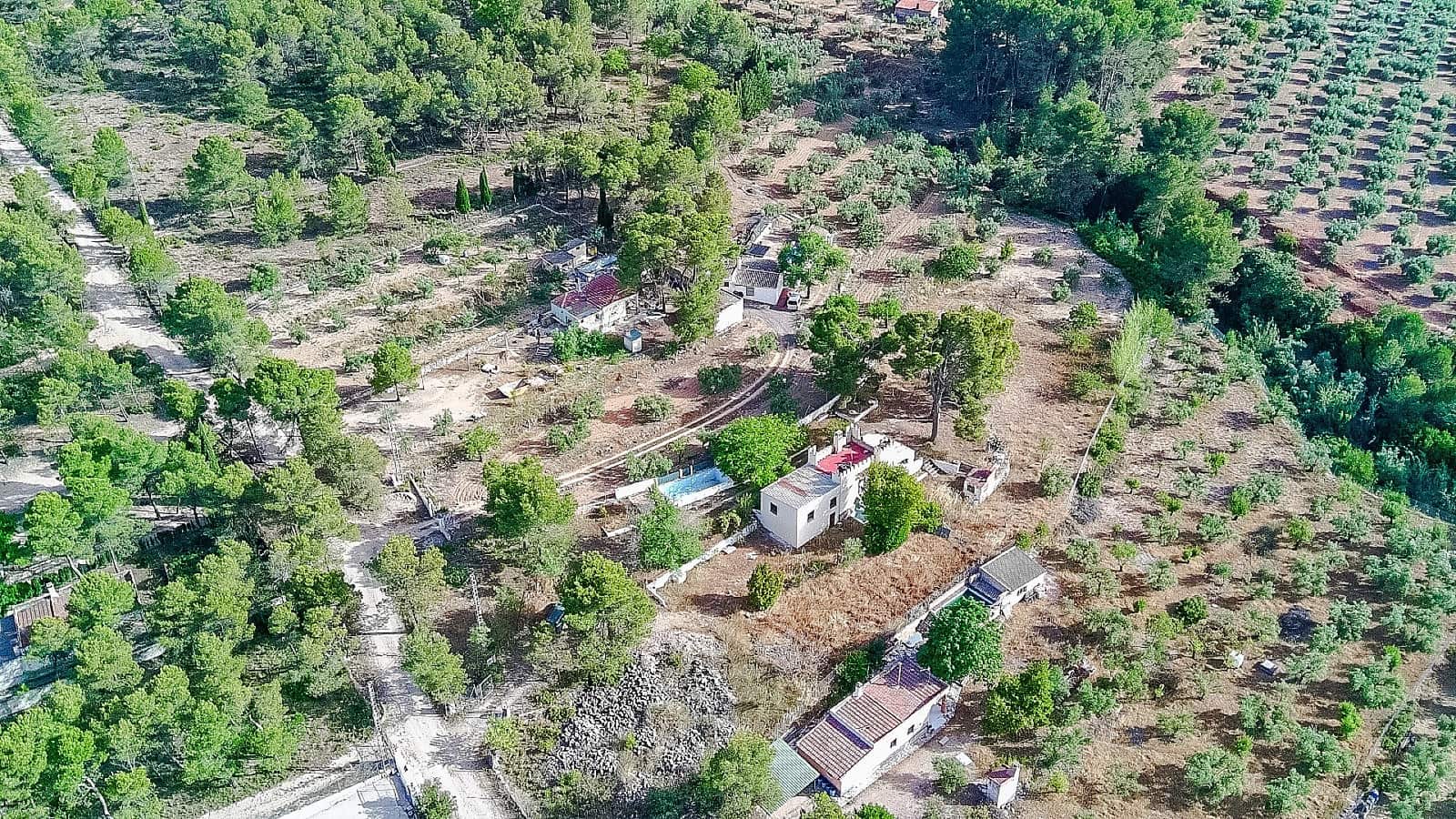 2 bedroom Finca/Country House for sale in Biar with pool garage - € 136,000 (Ref: 10012810)