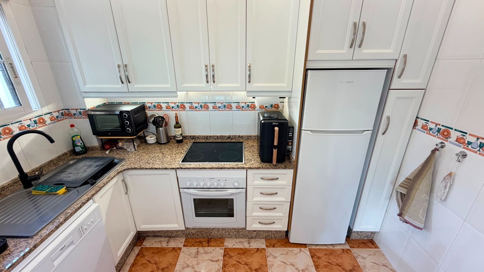 2 soveværelse Semi-Rækkehus til salg i Orihuela Costa med swimmingpool - € 239.000 (Ref: 10017049)