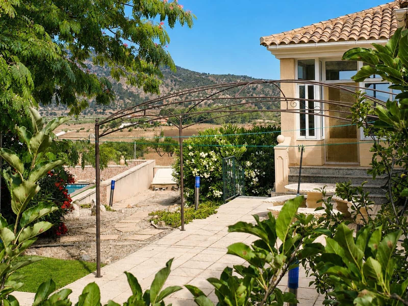 3 chambre Villa/Maison à vendre à Pinoso avec piscine garage - 329 500 € (Ref: 10022997)