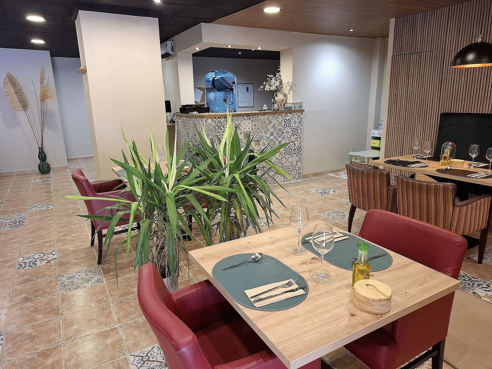 Kommersiell till salu i Pinoso med pool - 60 000 € (Ref: 10022998)