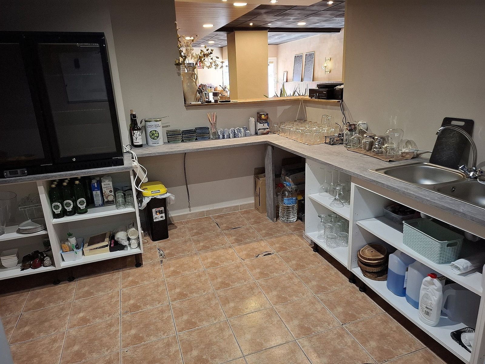 Kommersiell till salu i Pinoso med pool - 60 000 € (Ref: 10022998)