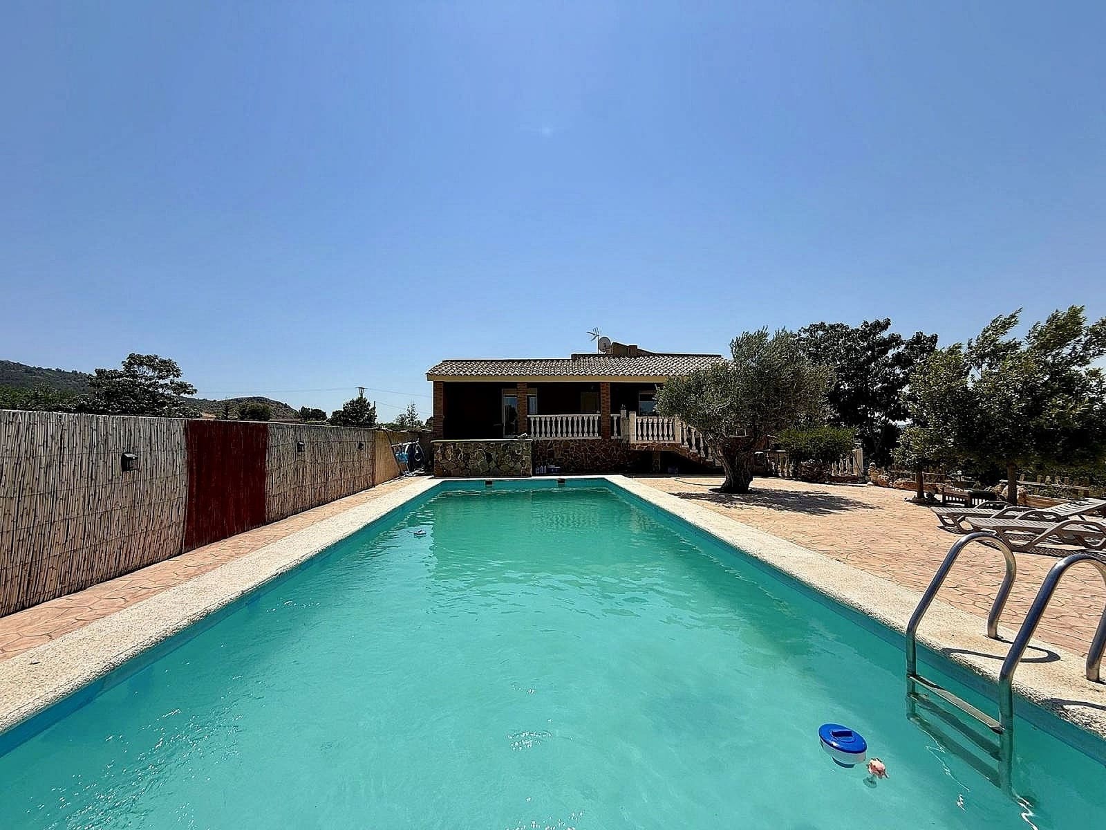 4 camera da letto Finca/Casa di Campagna in vendita in Villena con piscina garage - 399.000 € (Rif: 10023001)