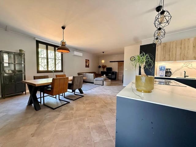 5 sovrum Villa till salu i Pinoso med pool garage - 245 000 € (Ref: 10023555)