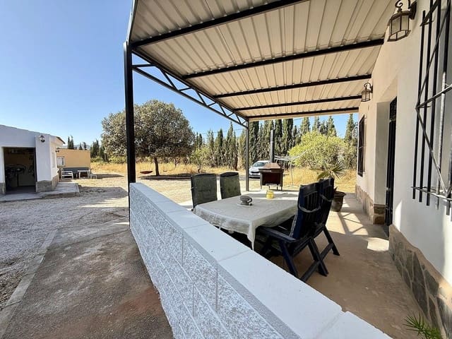 5 sovrum Villa till salu i Pinoso med pool garage - 245 000 € (Ref: 10023555)
