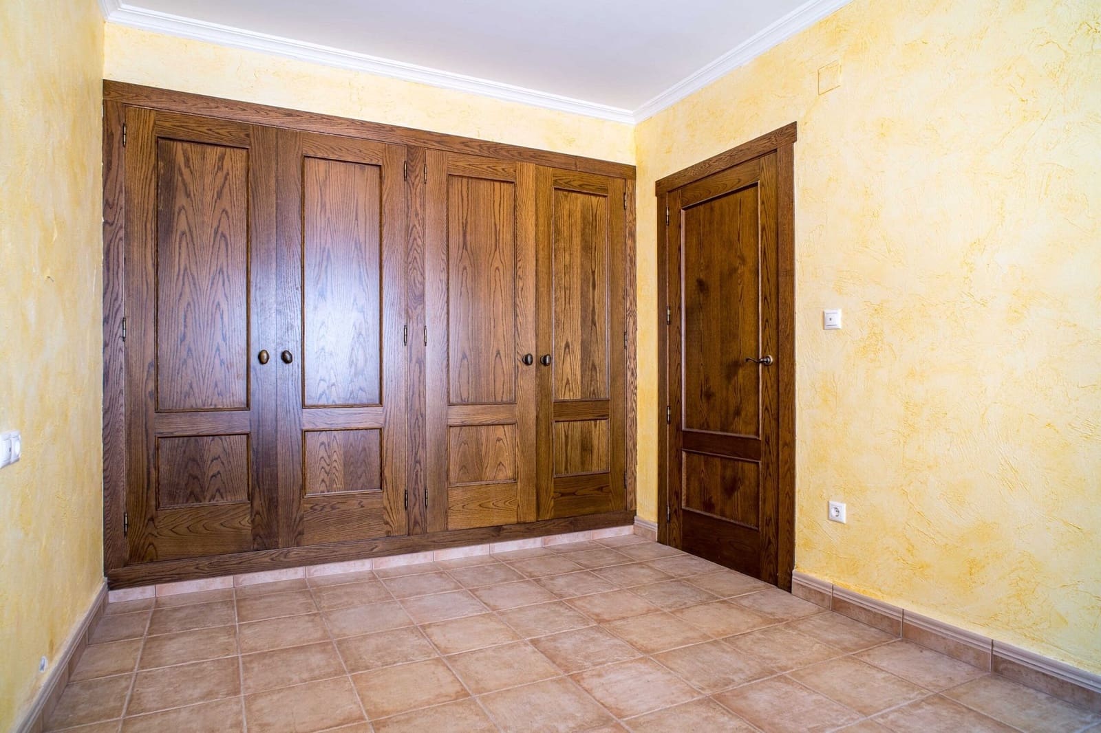 4 quarto Quinta/Casa Rural para venda em Pinoso - 250 000 € (Ref: 10025085)