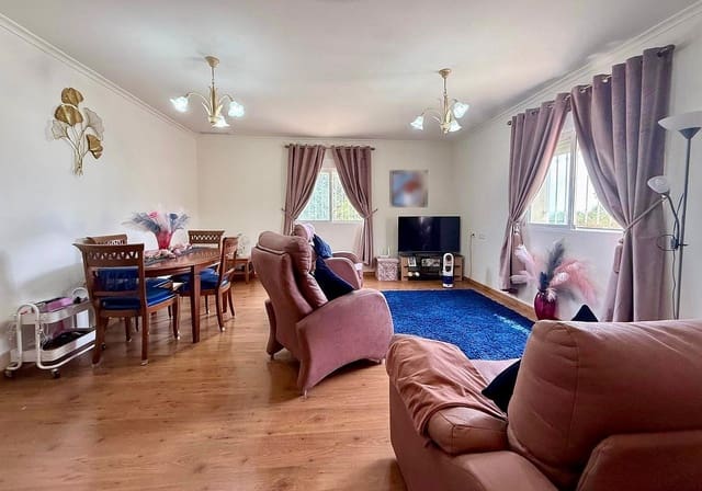 3 sovrum Villa till salu i Pinoso med pool garage - 299 995 € (Ref: 10026733)