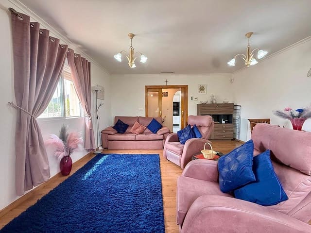 3 sovrum Villa till salu i Pinoso med pool garage - 299 995 € (Ref: 10026733)