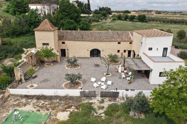 5 camera da letto Commerciale in vendita in Almansa con piscina garage - 749.000 € (Rif: 10031462)