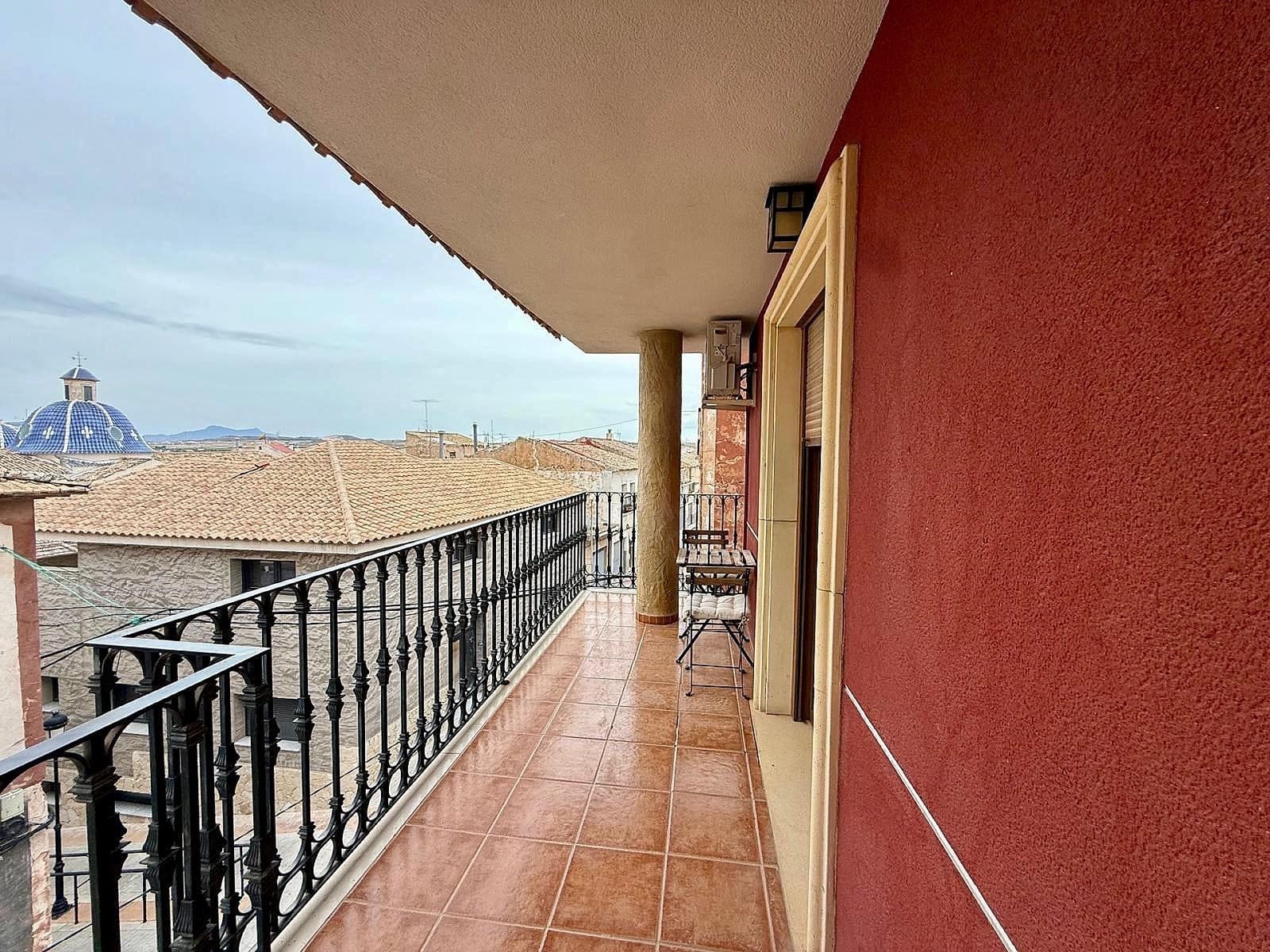 3 bedroom Townhouse for sale in Pinoso with garage - € 339,995 (Ref: 10040208)