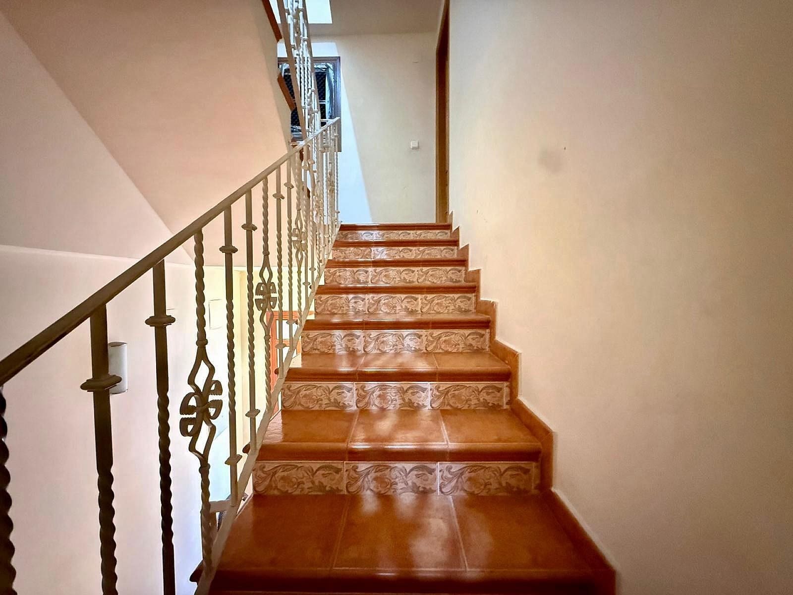 3 bedroom Townhouse for sale in Pinoso with garage - € 339,995 (Ref: 10040208)