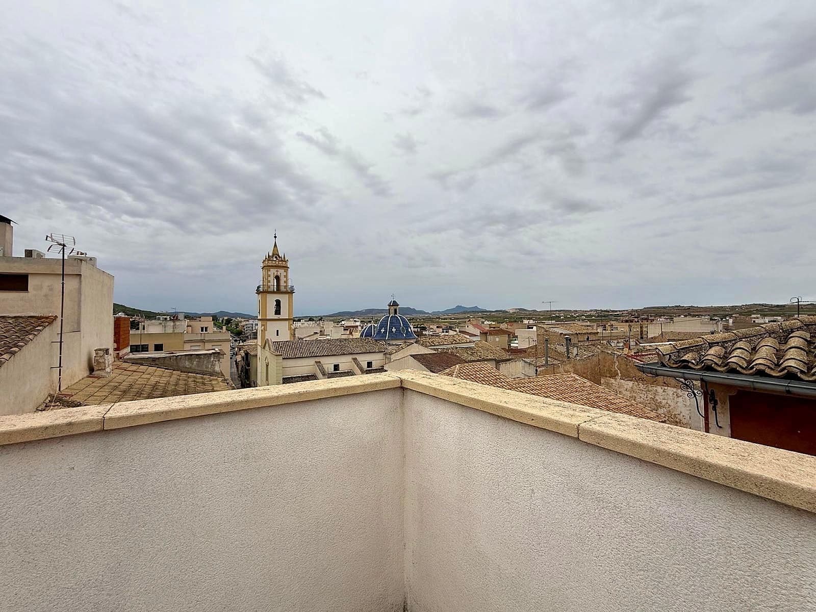 3 bedroom Townhouse for sale in Pinoso with garage - € 339,995 (Ref: 10040208)