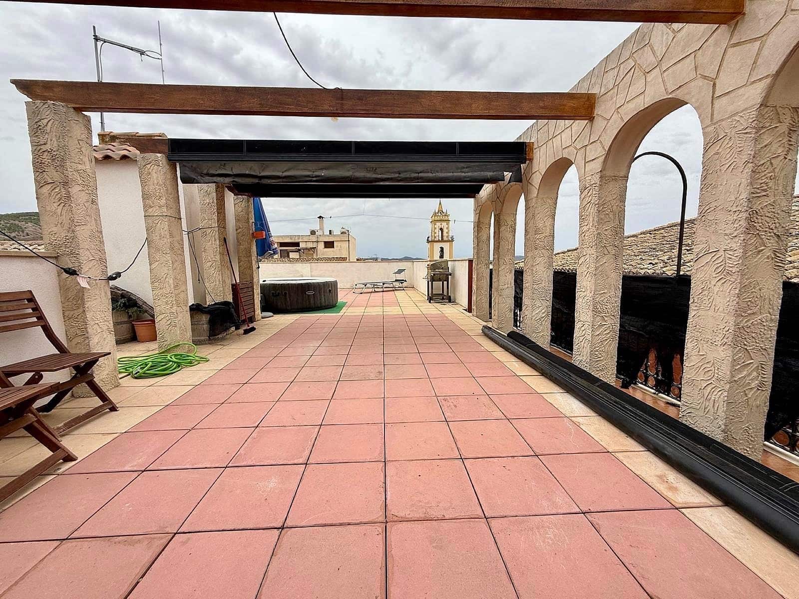 3 bedroom Townhouse for sale in Pinoso with garage - € 339,995 (Ref: 10040208)