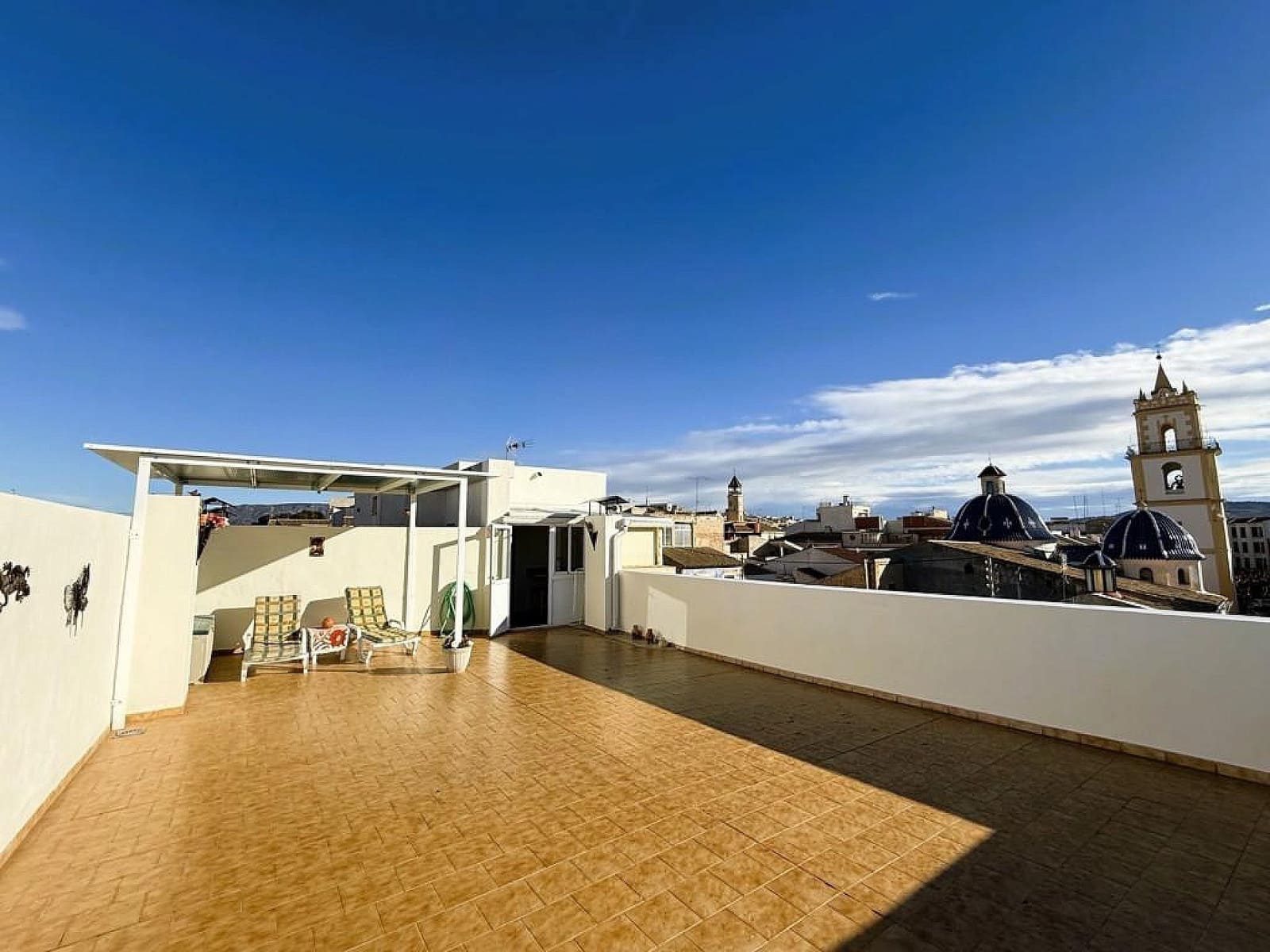 Apartamento de 3 habitaciones en Pinoso en venta con garaje - 155.000 € (Ref: 10045512)