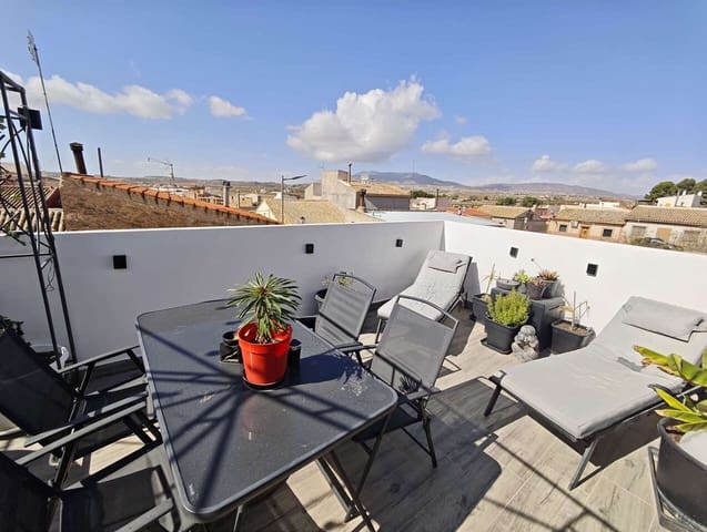 5 quarto Casa em Banda para venda em Pinoso com garagem - 169 950 € (Ref: 10047652)