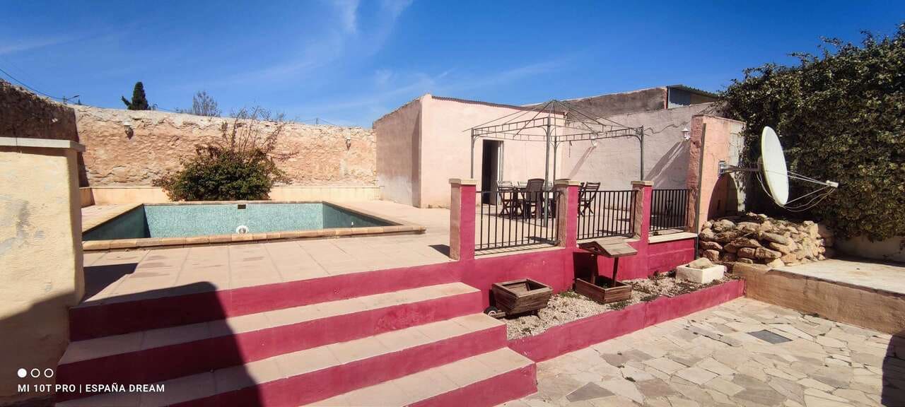 6 soverom Finca/Herregård til salgs i Monovar / Monover med svømmebasseng garasje - € 164 995 (Ref: 10047655)