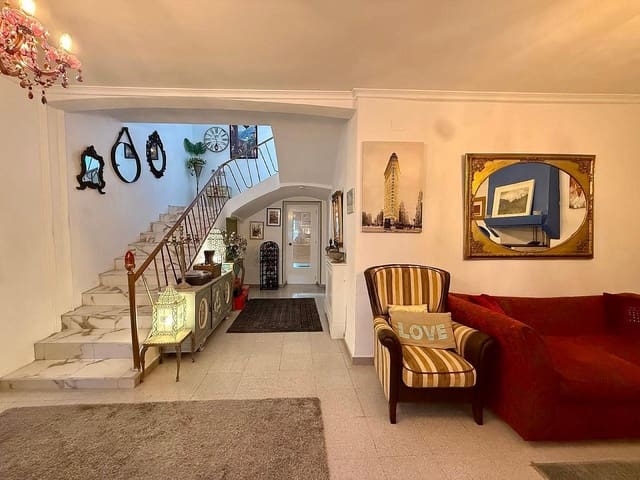 4 quarto Casa em Banda para venda em Pinoso com piscina - 339 995 € (Ref: 10048733)