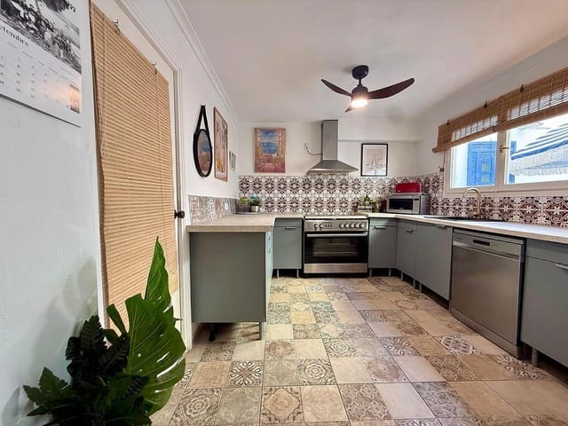 4 quarto Casa em Banda para venda em Pinoso com piscina - 339 995 € (Ref: 10048733)