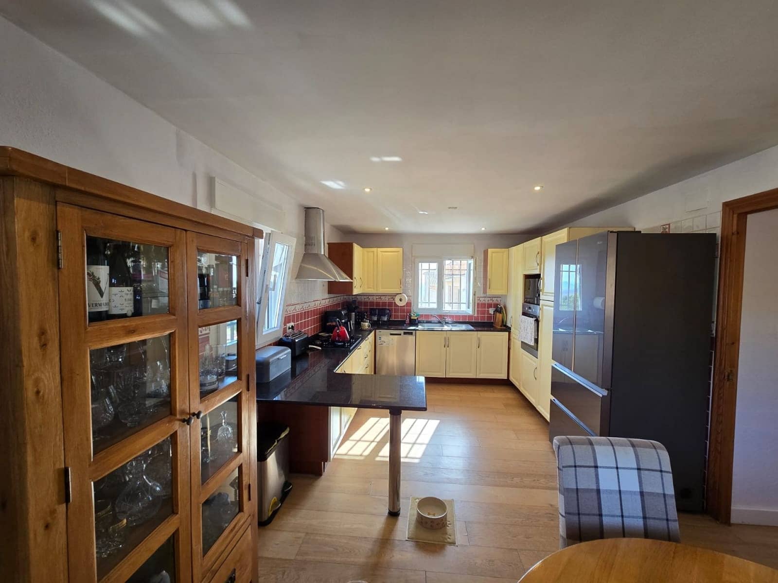 4 bedroom Villa for sale in Raspay with pool garage - € 375,000 (Ref: 10057383)