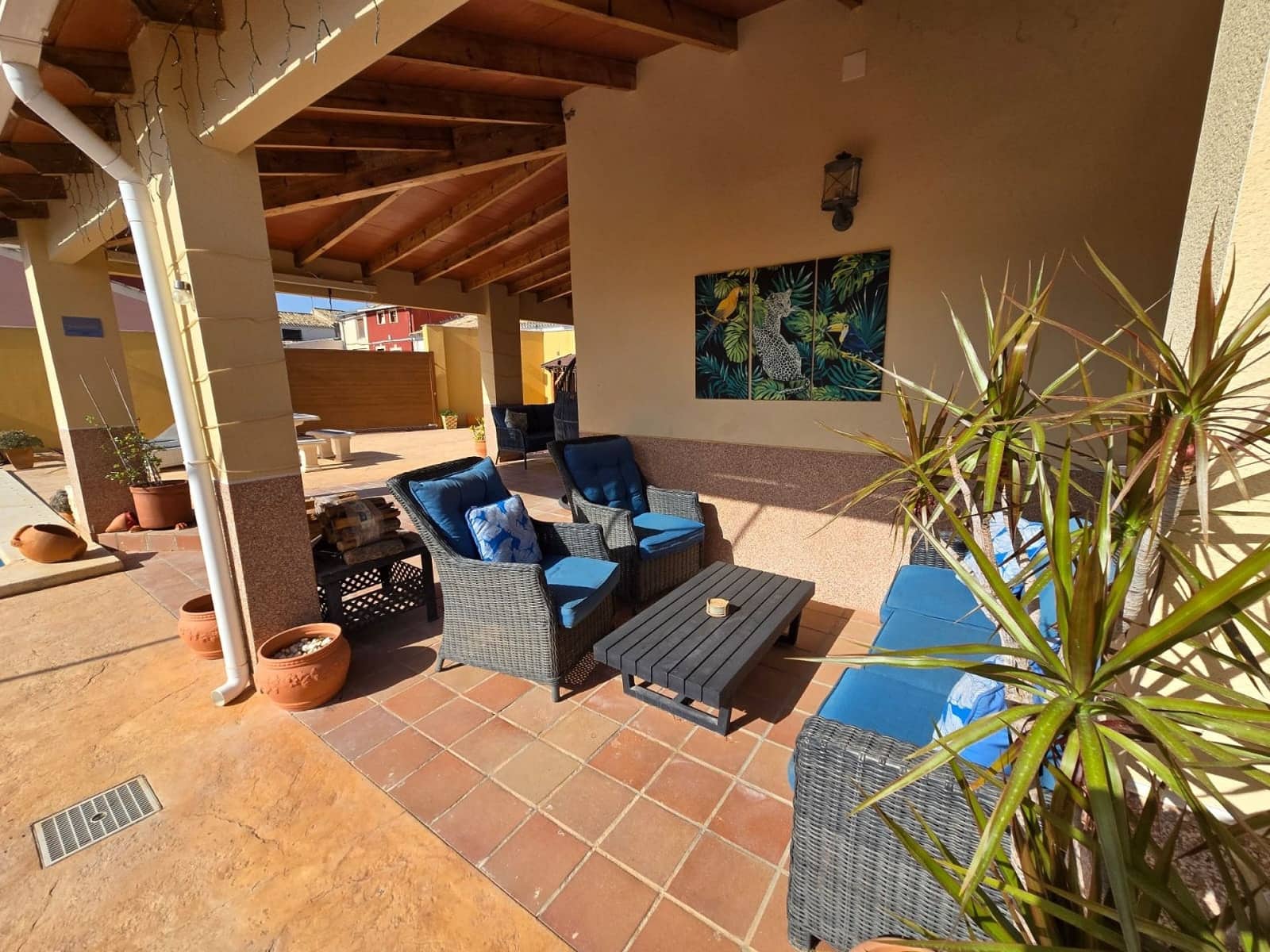 4 bedroom Villa for sale in Raspay with pool garage - € 375,000 (Ref: 10057383)