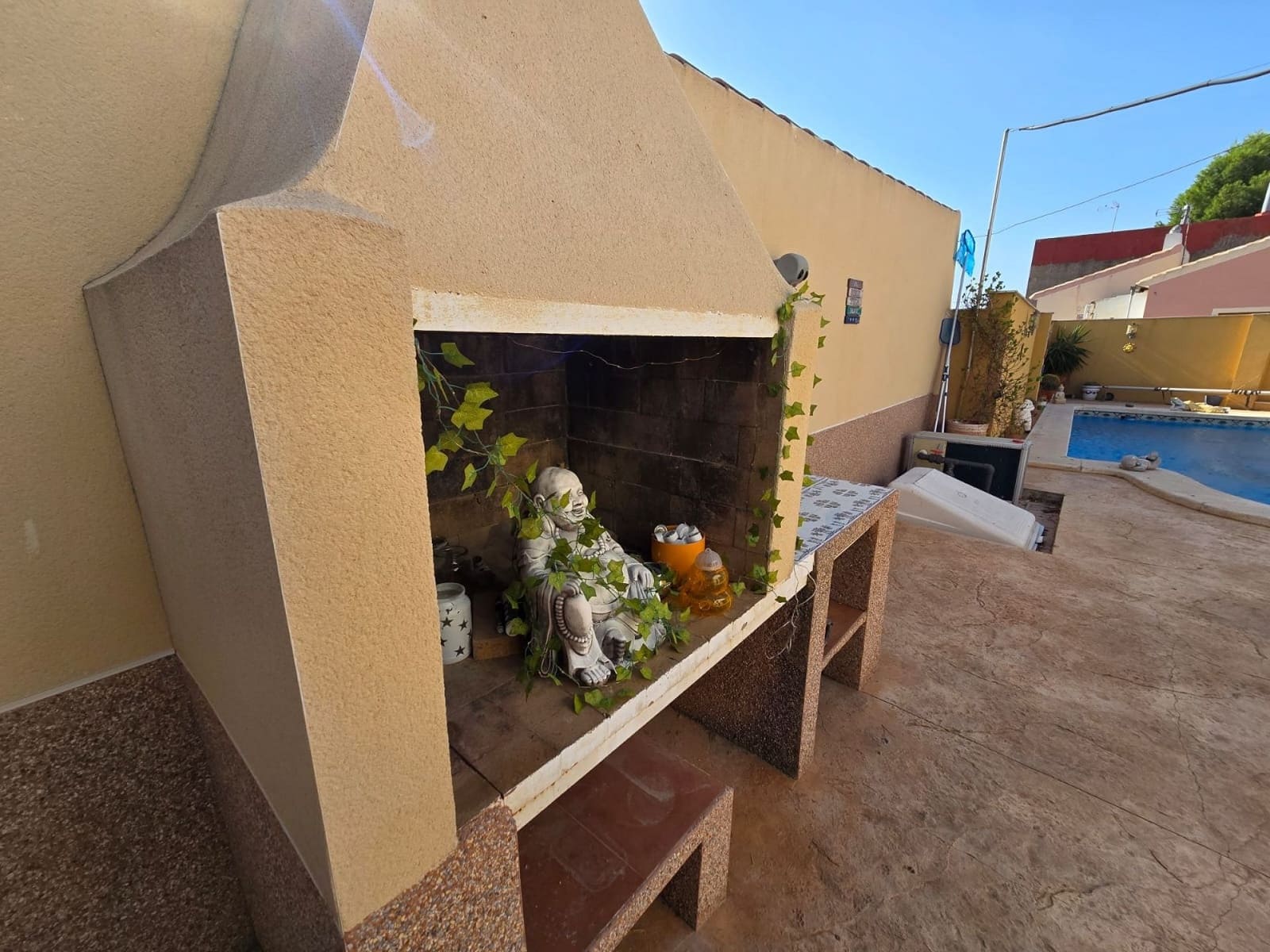 4 bedroom Villa for sale in Raspay with pool garage - € 375,000 (Ref: 10057383)