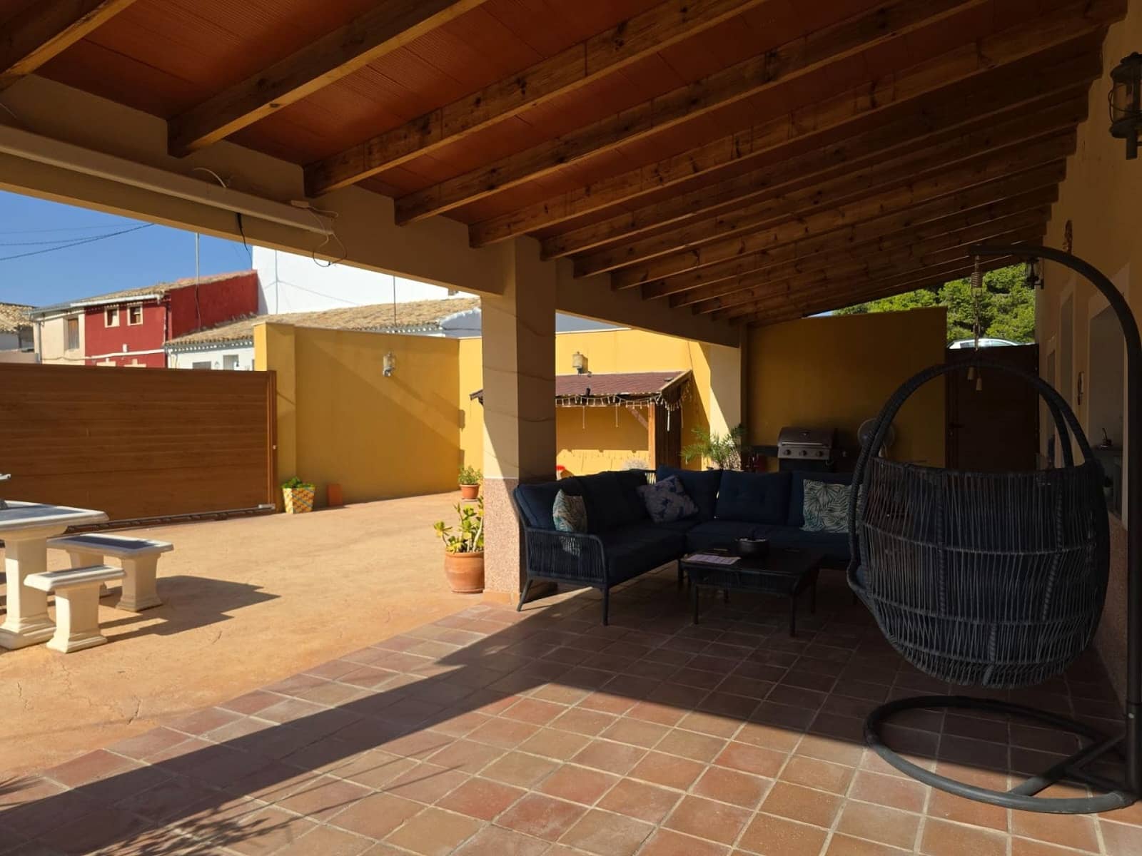 4 bedroom Villa for sale in Raspay with pool garage - € 375,000 (Ref: 10057383)