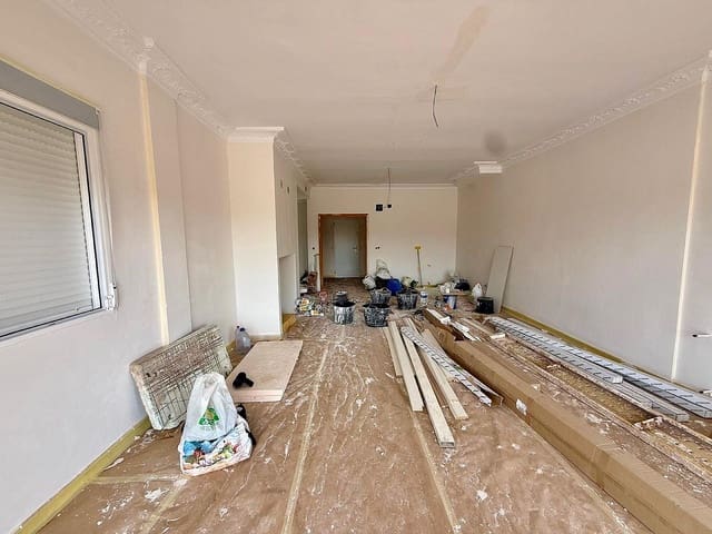 5 soverom Villa til salgs i Pinoso med svømmebasseng garasje - € 485 000 (Ref: 10073280)