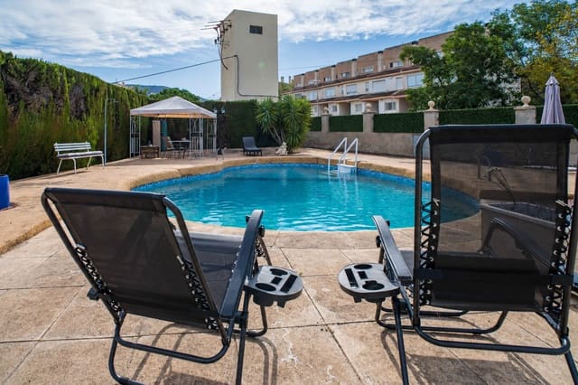 6 sypialnia Willa na sprzedaż w Petrel / Petrer z basenem garażem - 495 000 € (Ref: 10114450)